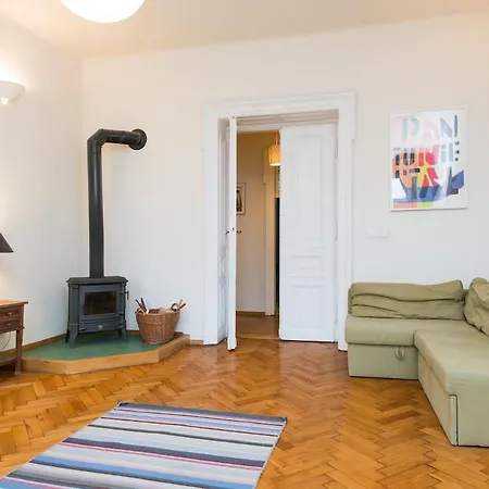 140sqm, 3bdr, 2bth Stanislas In Location * Krakkó