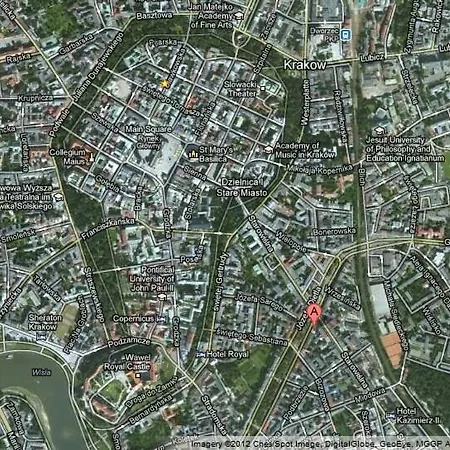 140sqm, 3bdr, 2bth Stanislas In Location Apartman