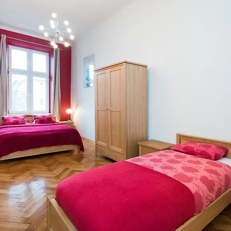 140sqm, 3bdr, 2bth Stanislas In Location