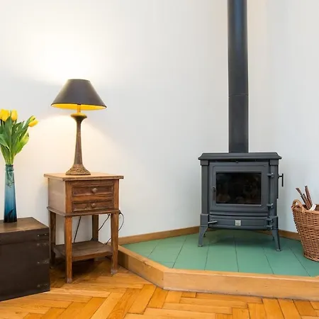 140sqm, 3bdr, 2bth Stanislas In Location Lejlighed *