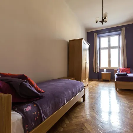 140sqm, 3bdr, 2bth Stanislas In Location 크라쿠프