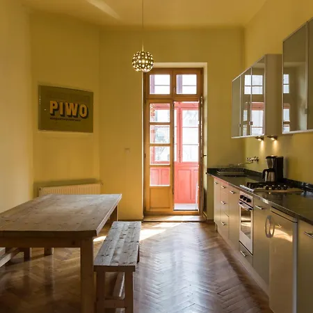 140sqm, 3bdr, 2bth Stanislas In Location 아파트 크라쿠프